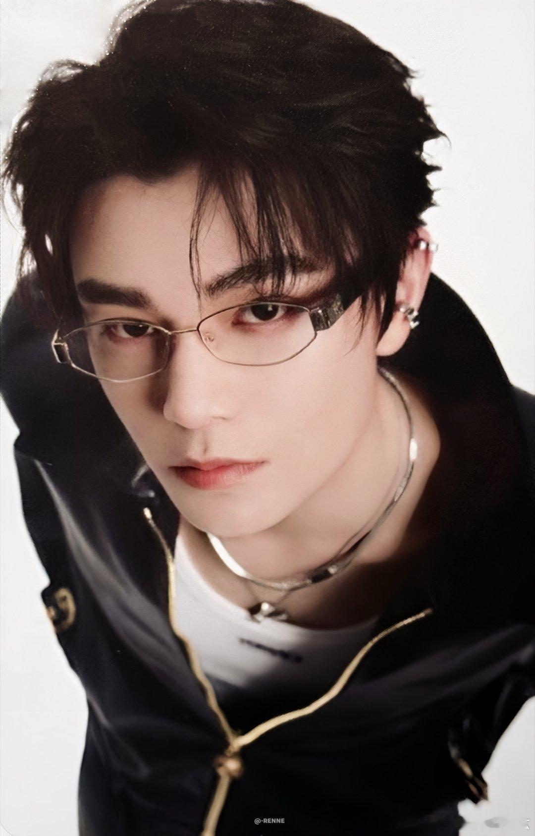 丁禹兮张海虾 dyx丁禹兮南部档案 “在无名的街道里，总有无名的花为你野蛮生长。