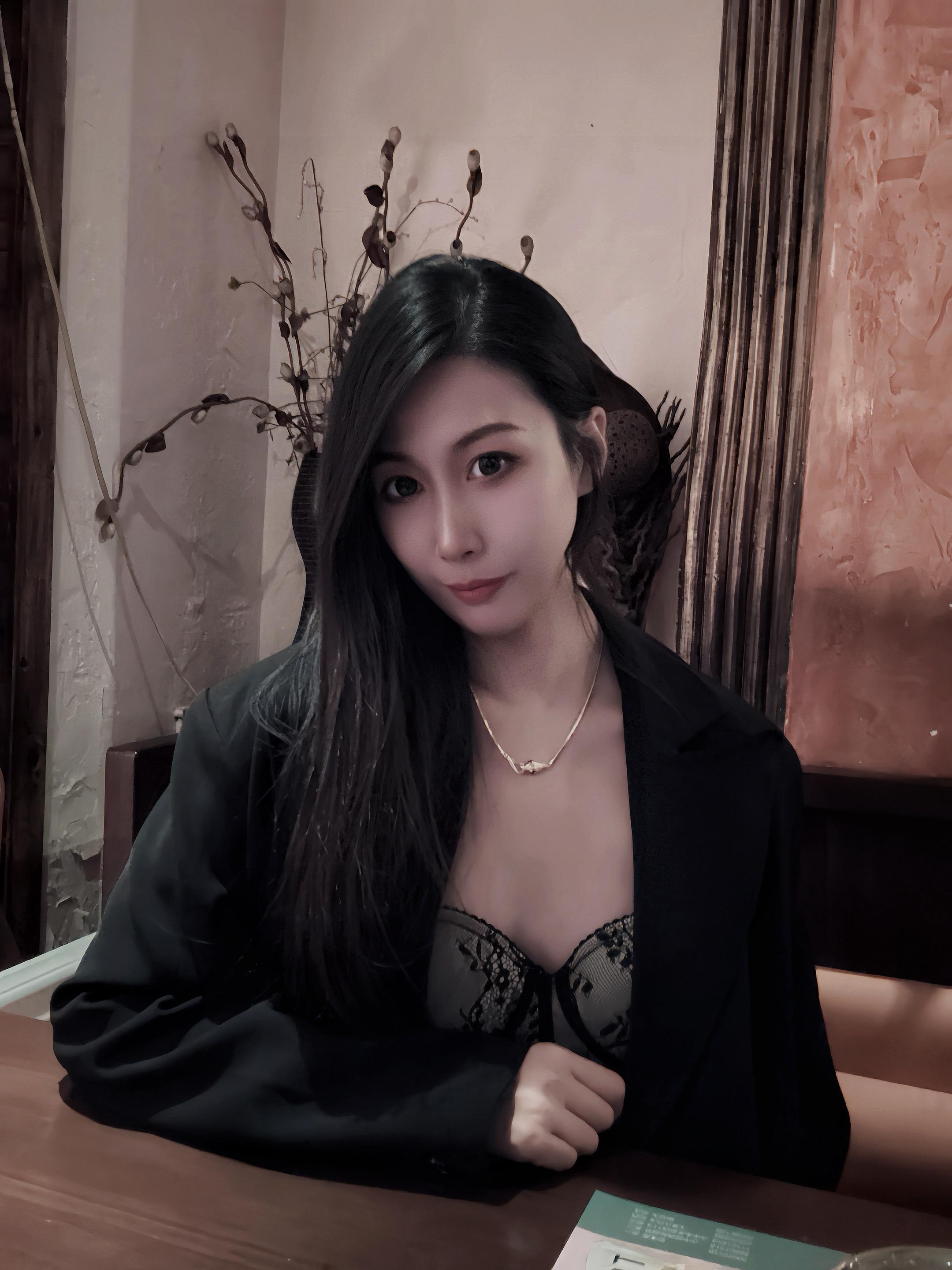 幸福不属于富人 也不属于穷人 属于知足的人