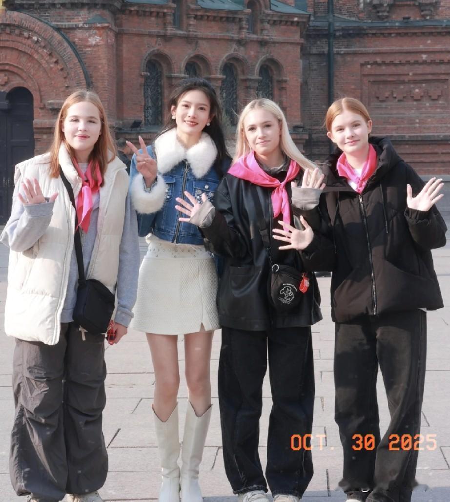 不管是俄罗斯姑娘的爽朗热情，还是中国小伙的踏实靠谱，或是双方互相吸引的特质，只要