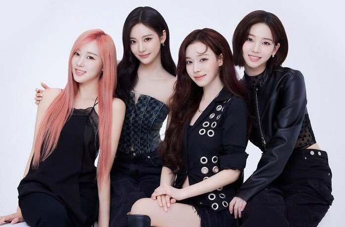 据S.M计划，aespa今年回归两次第二季度 单曲CD 第三季度 迷你专辑 ​ 
