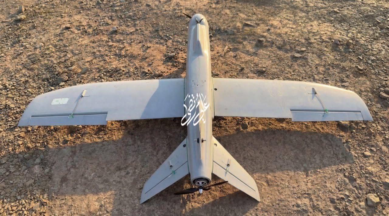 一架在黎巴嫩南部被击落、且带有乌克兰军队标识的无人机。人们质疑乌克兰原本旨在协助