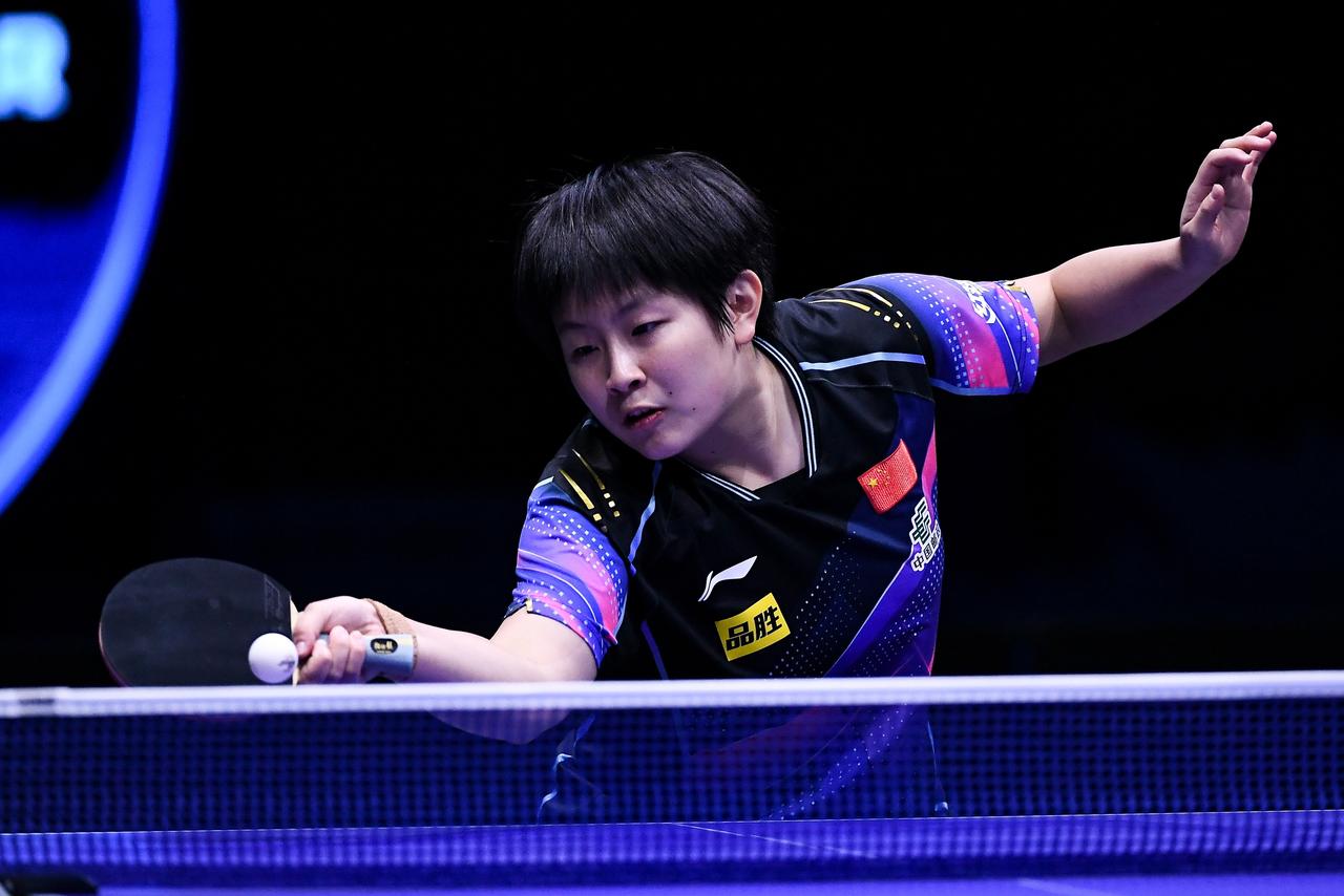 澳门世界杯第二日，国乒覃予萱运气好，直接3-0德国全国锦标赛冠军。

此前，安妮