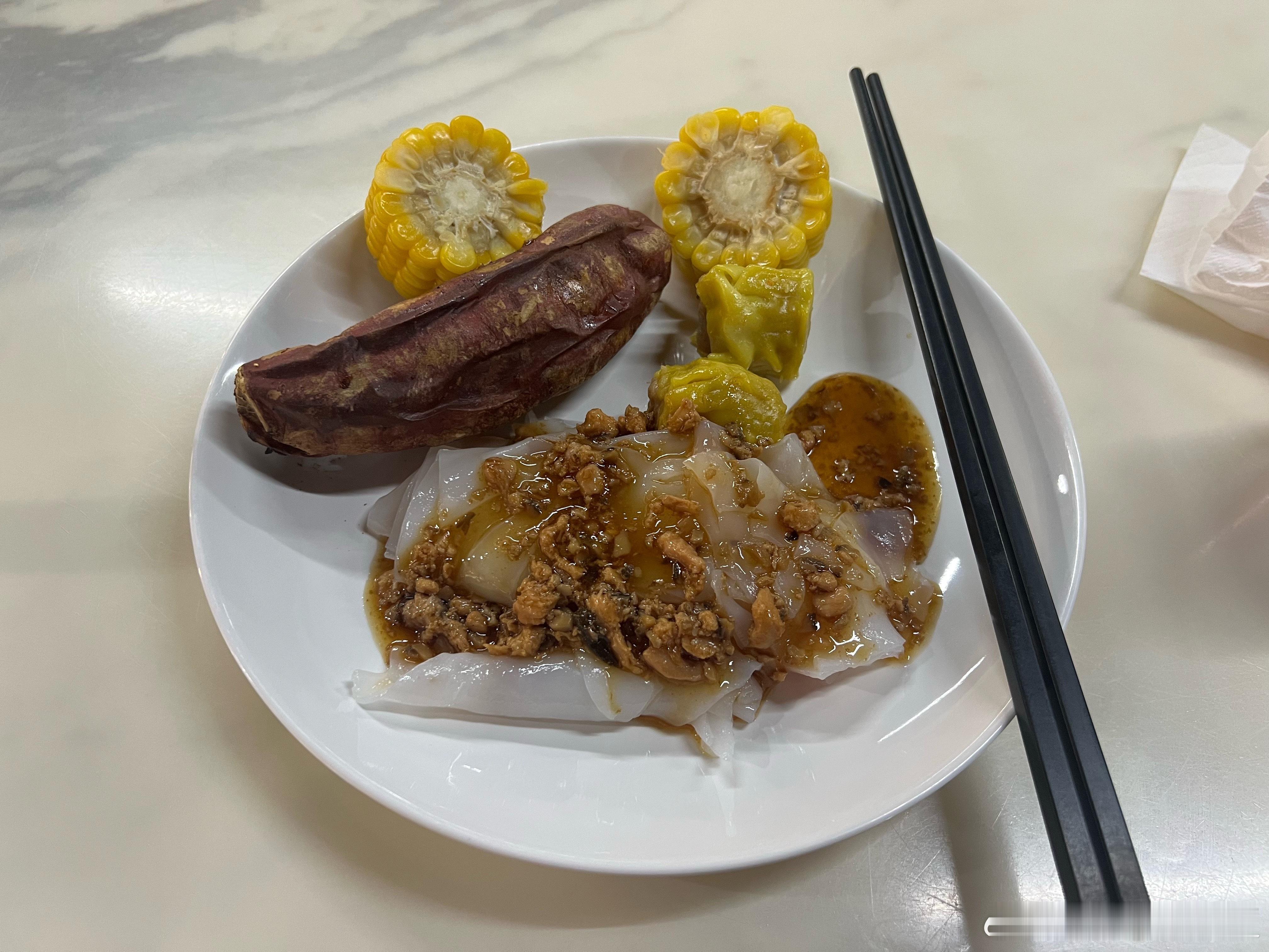 南航这菜品真的每天不变样很好地避免了不知道吃什么的麻烦 