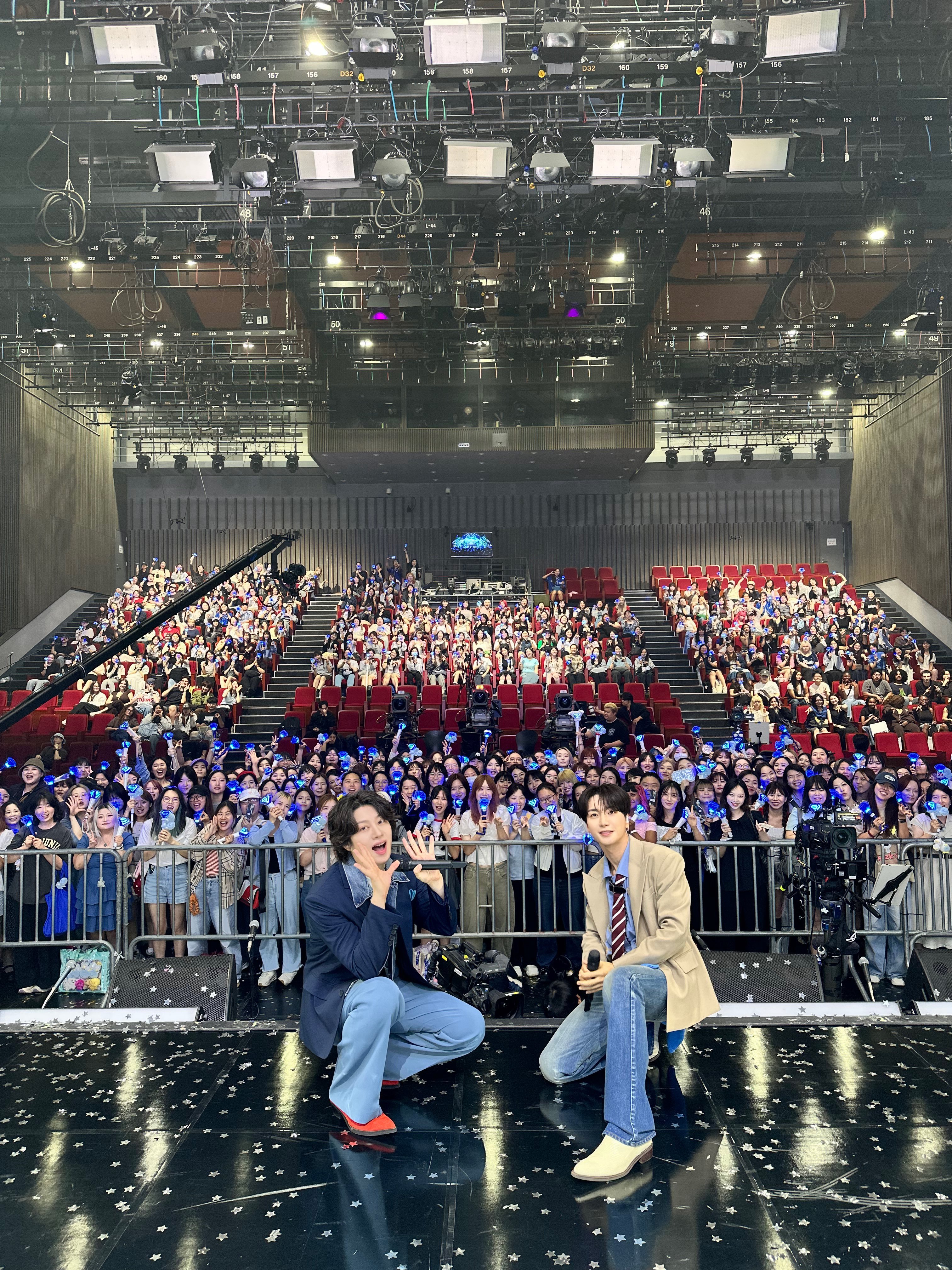“CB百蓝_。260719 官号更新利特金希澈 相关：音乐中心 呀吼 🤗SUP