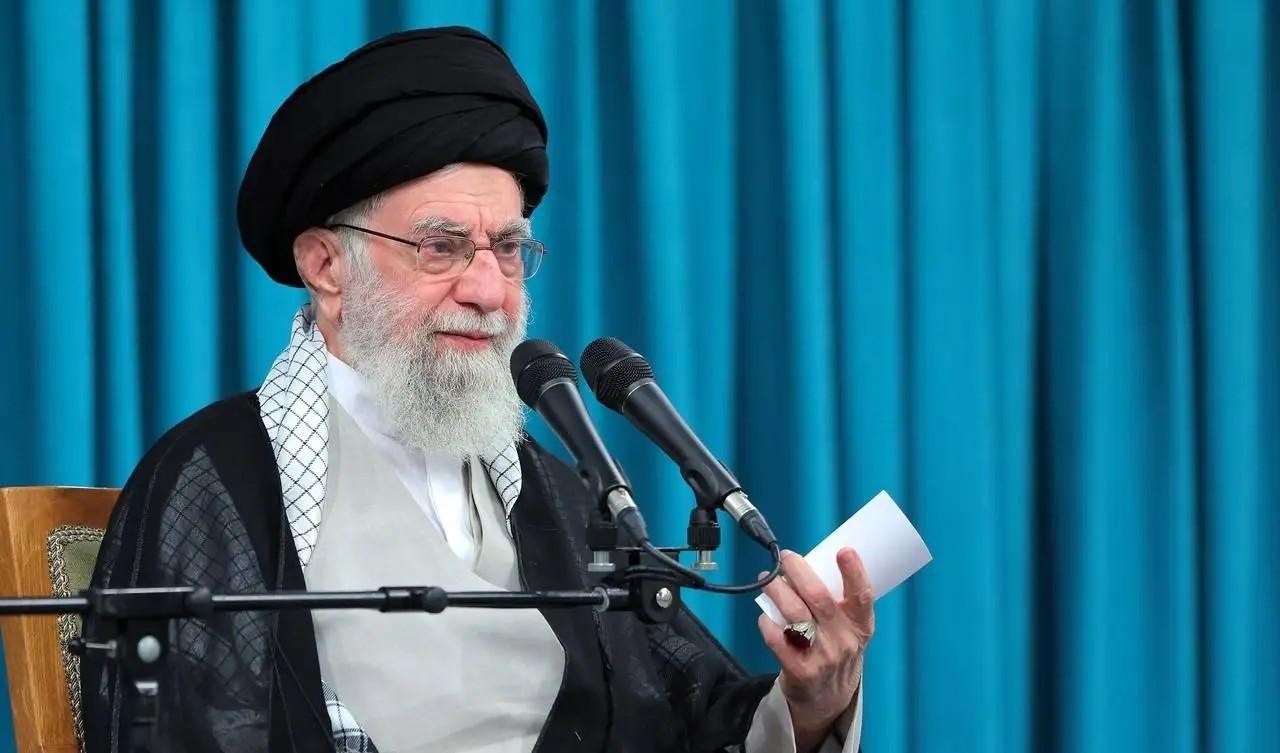 以色列打加沙、打黎巴嫩、打叙利亚，甚至直接和伊朗叫板，美国航母战斗群已经在地中海