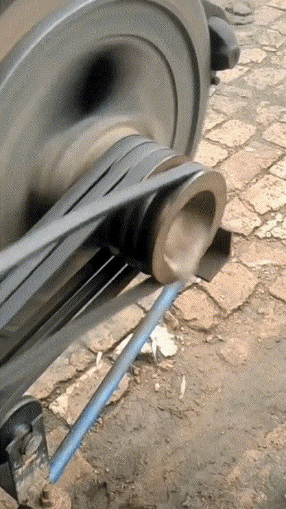 老鼠:停一下，停一下好吗，我怎么感觉有点晕啊？