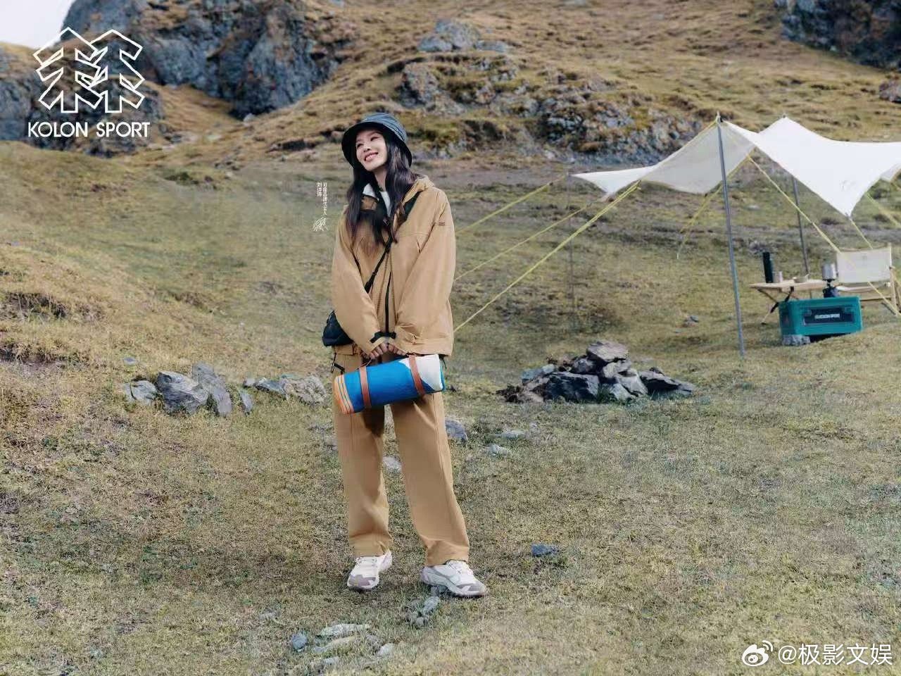 刘诗诗在线支招刘诗诗三合一冲锋衣刘诗诗在线支招，三合一冲锋衣，绝啦 