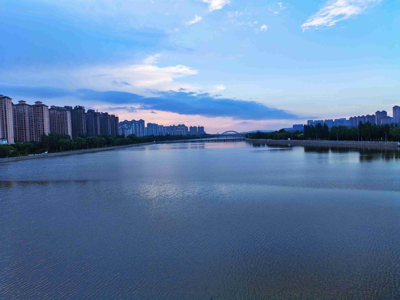 我的今日状态：😁轻松愉快
我这里的天气：☀️晴天