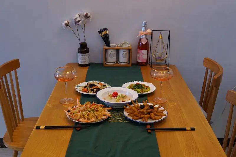 《平凡日子里的甜蜜秘籍：不用烛光，也能过出浪漫人生！》

嘿，朋友们！今天咱们聊