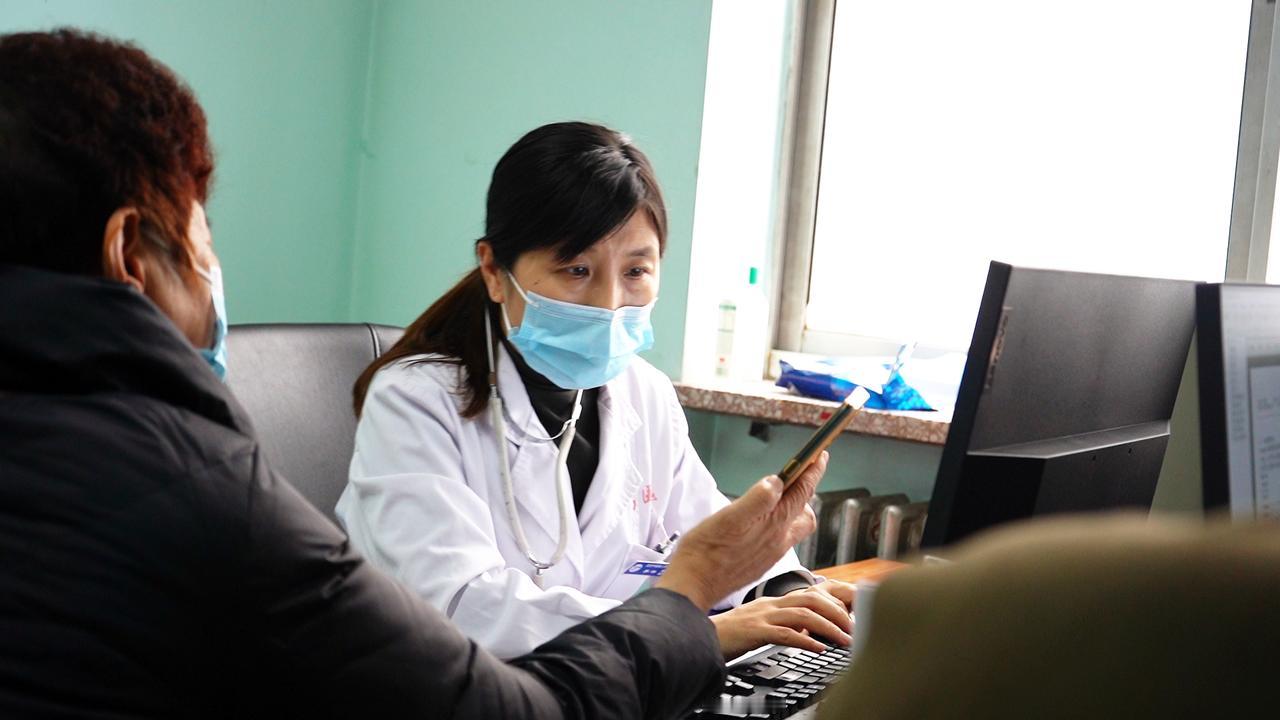 被咳嗽变异性哮喘反复折磨的人，真的太煎熬了。毫无征兆就刺激性干咳，咳得胸口发疼，