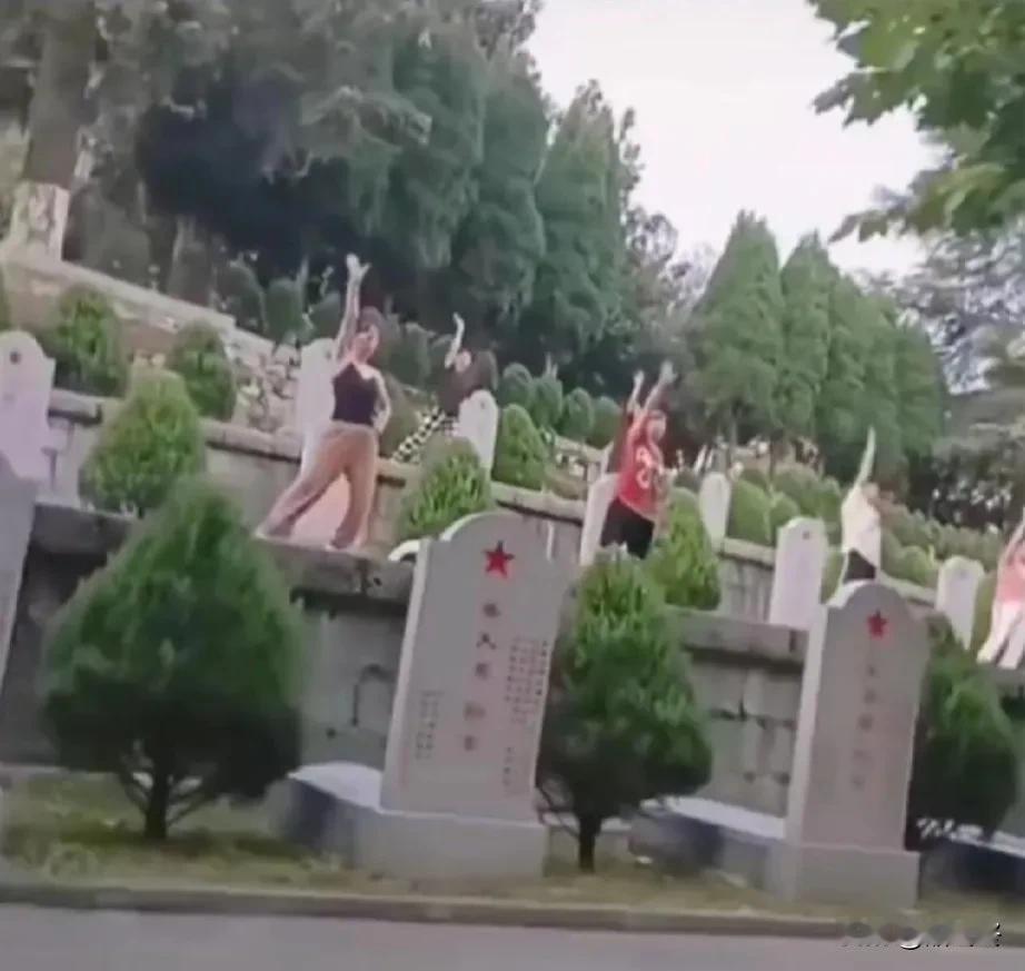 烈士长眠之地，竟不得安宁！

云南省昭通市威信县扎西红军烈士陵园，如此神圣的地方