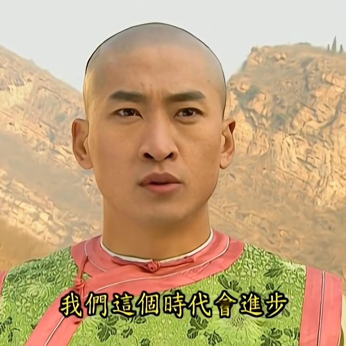 现在仔细看，尔康真的是琼瑶笔下最完美的男主角 