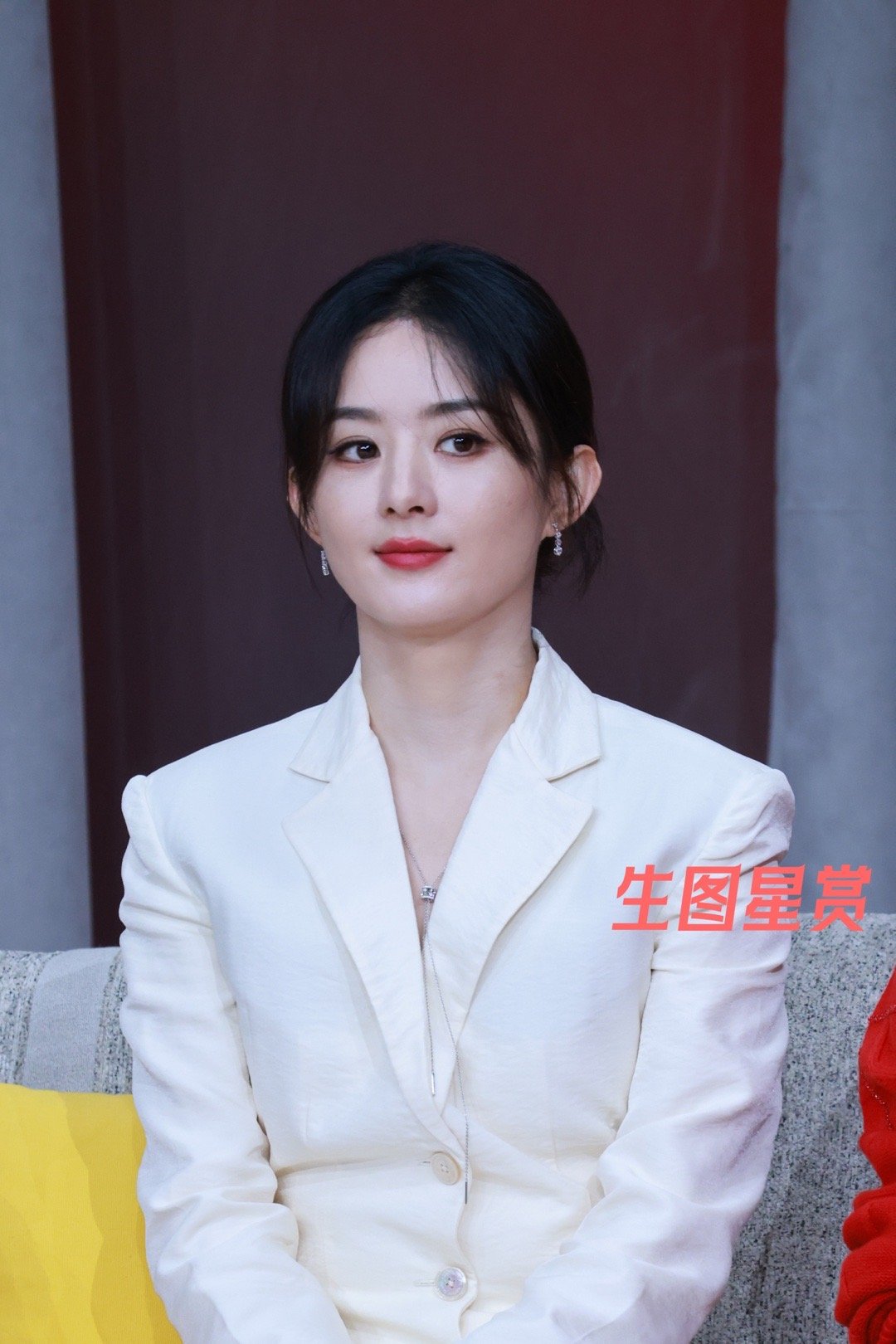 赵丽颖第二十条发布会，颖宝好暖好温柔，大年初一见郝秀萍[打call] ​​​