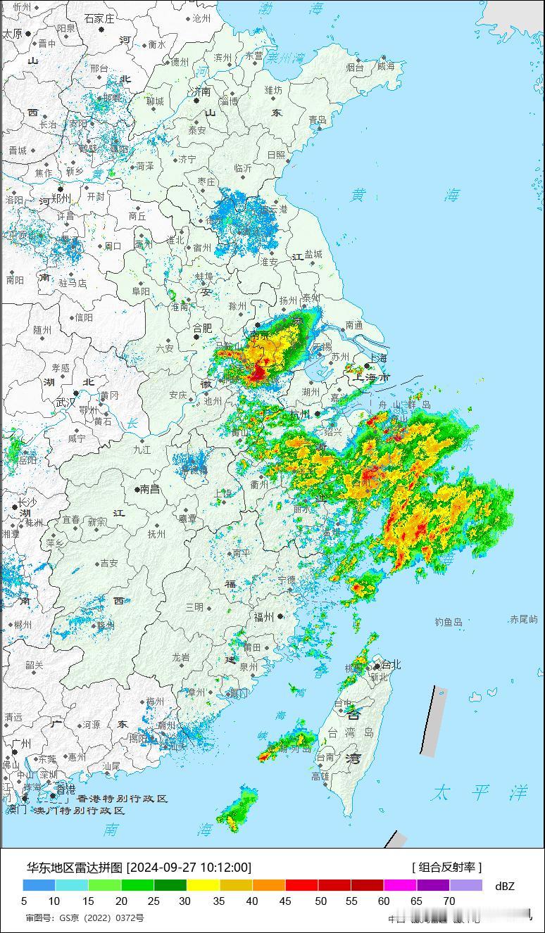 今天凌晨起，华东地区出现大范围阵雨或雷雨天气，安徽东部、江苏西部还出现了明显的对