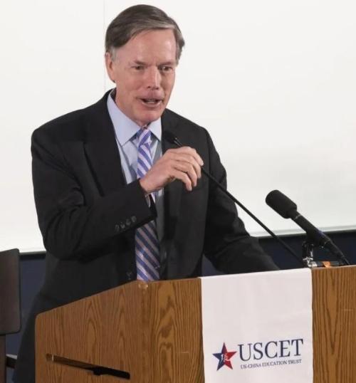 联合早报公然对中国开火！直言在如今世界局势被美国频频搅动的情况下，中国却是并没有