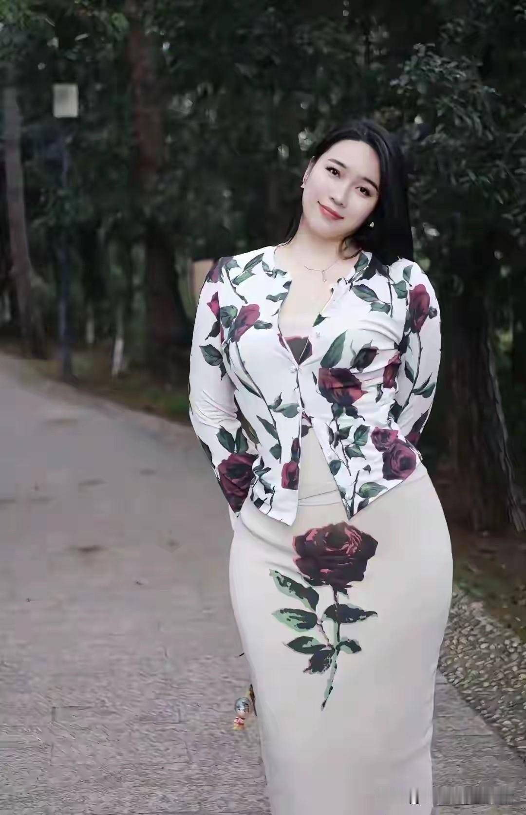 写微头条要想出爆款
难吗
不难
能学的会嘛
能
可以教嘛
不可以
这就是写微头条