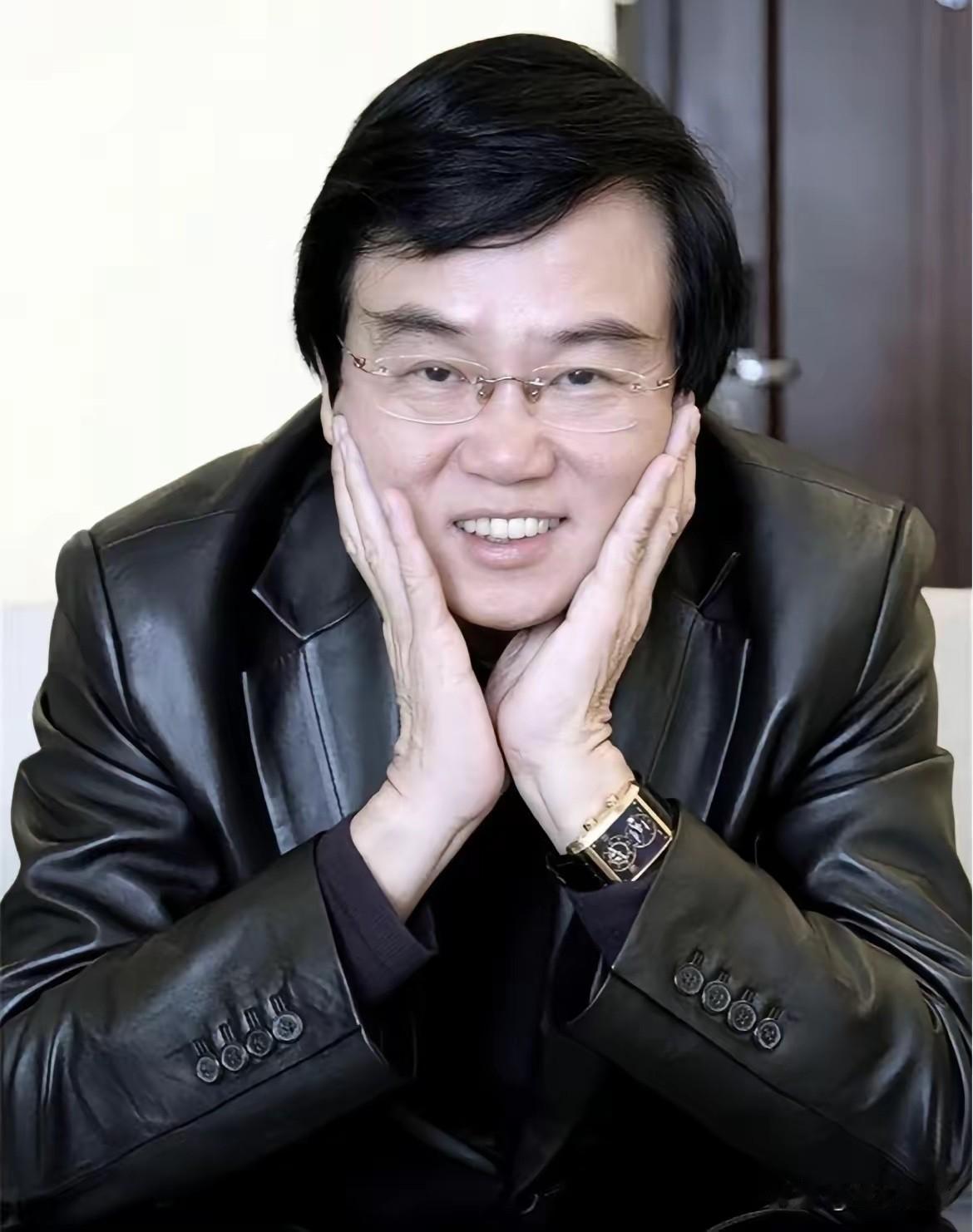 80岁的黄百鸣为什么要放弃保释的机会，其实原因很简单，倒不是要交20万港元，而是