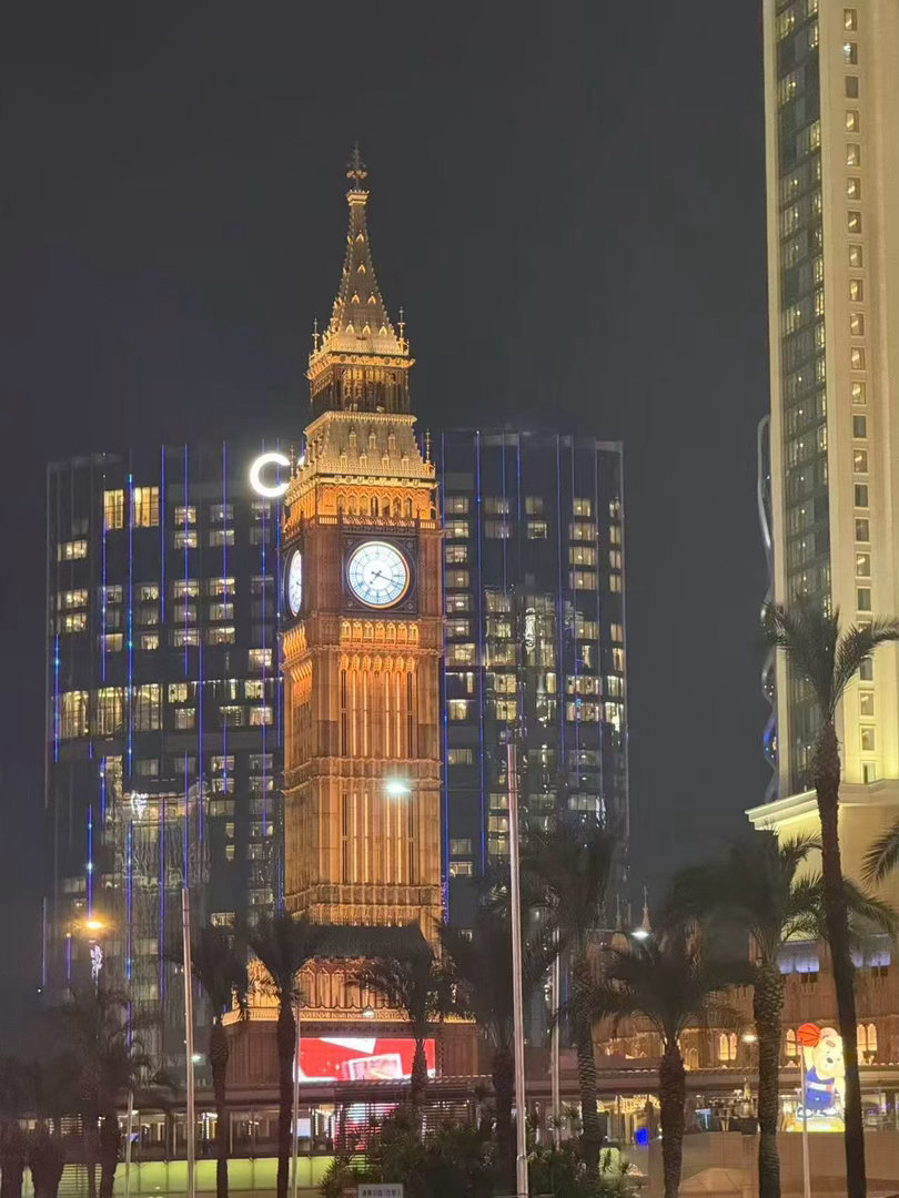 两岸同胞同属中华民族国土不可分，国家不可乱，民族不可散，文明不可断！伟大的中华民