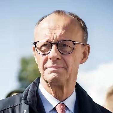 德国总理默茨发声，明确表示与美国、以色列及区域盟友保持紧密沟通。所谓“伊朗人民有