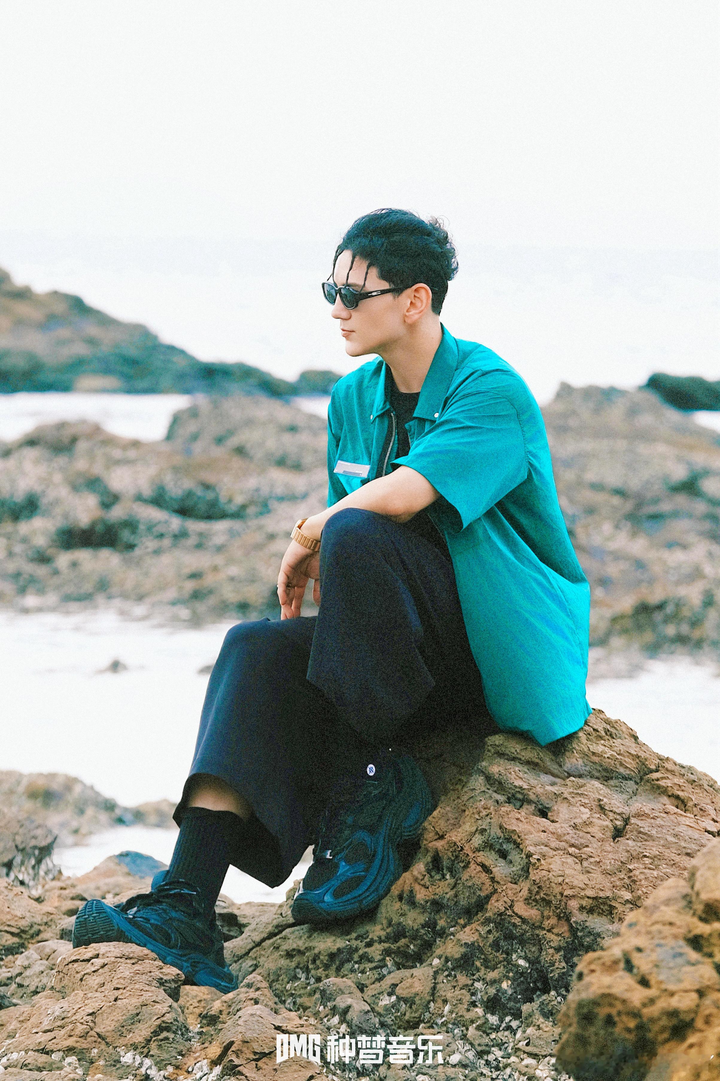 艾热freestyle唱完你的唱你的 艾热这波freestyle从容到犯规！0帧