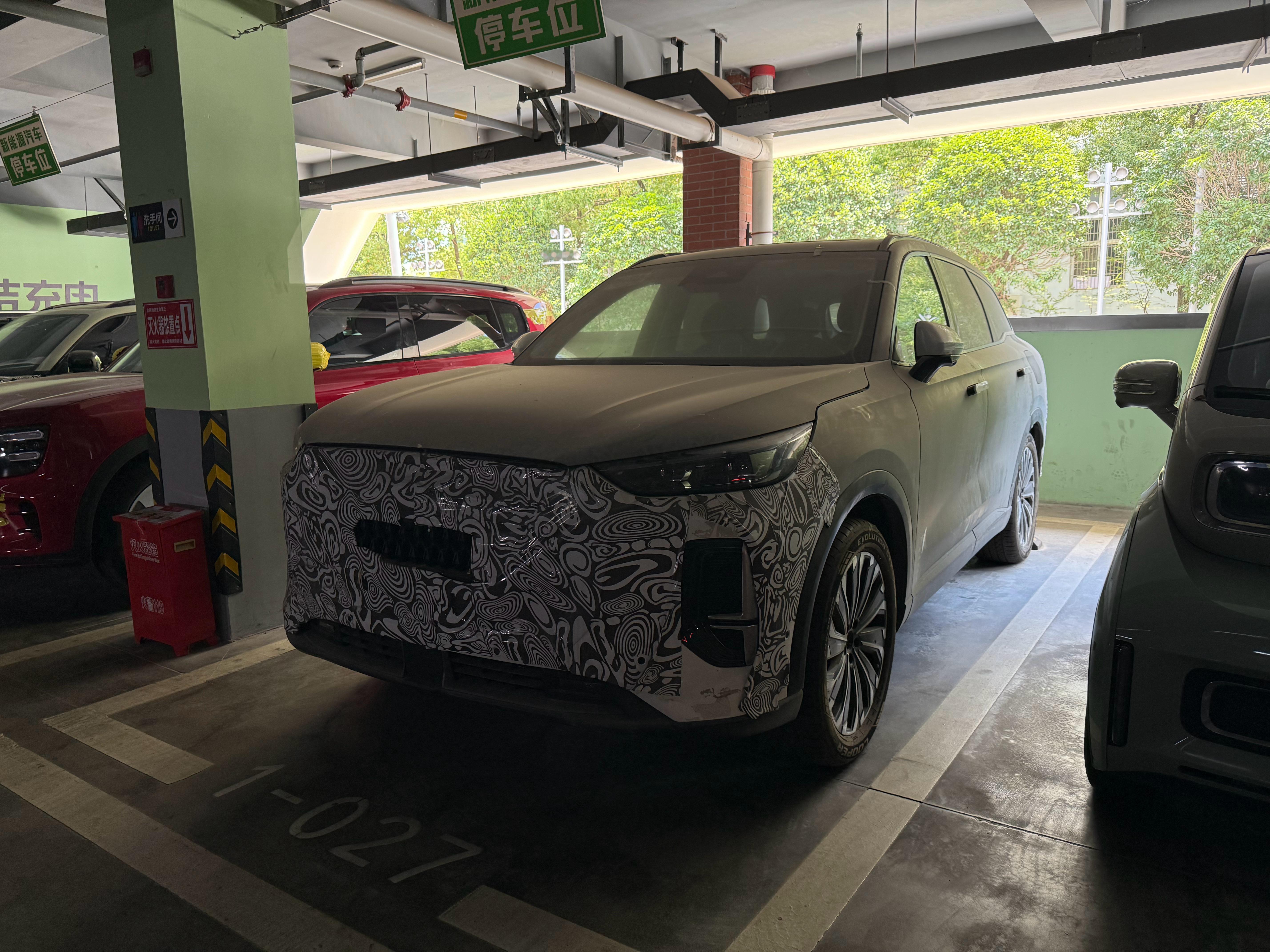 都是即将上市的车型，拆一下这是什么车带着问题去试车 ​​​