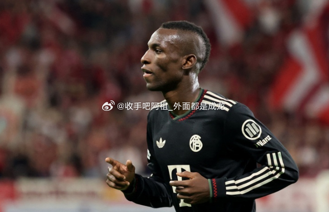 德国名宿马特乌斯在《图片报》采访中表示，拜仁前锋杰克逊上场时间少、融入球队困难，