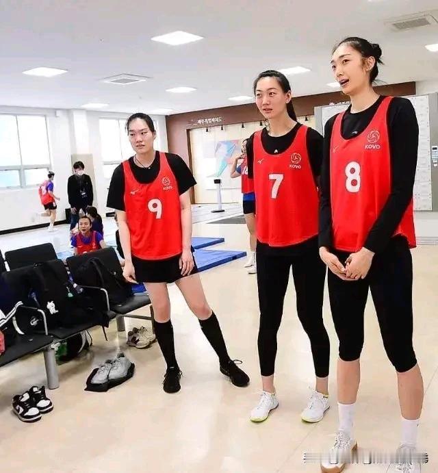 最新消息：关于中国3位球员加盟韩国

张宇——胡椒储蓄银行女排
黄瑞蕾——兴国生
