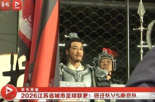 何润东人在家中坐