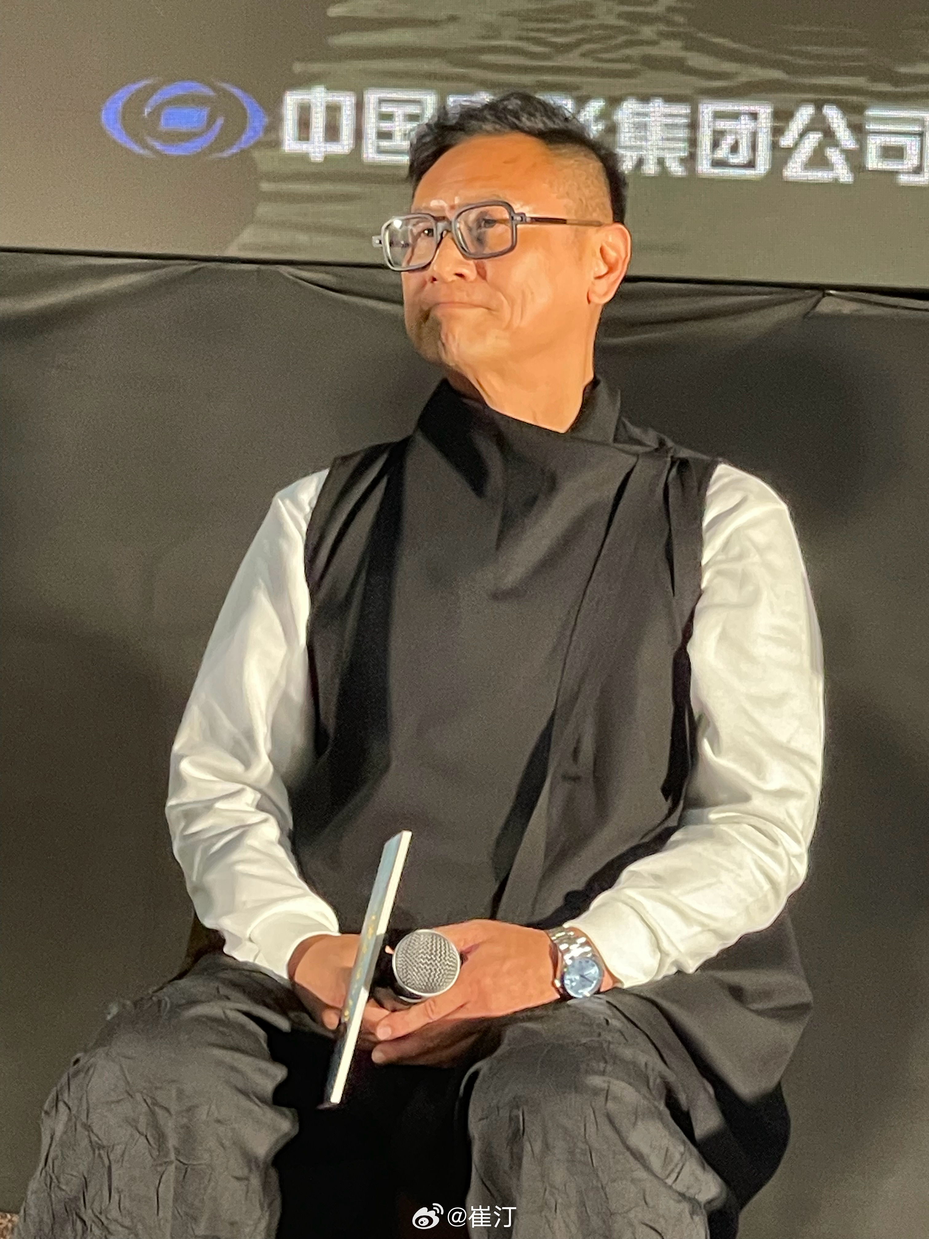 犯罪悬疑片《搜查瑠公圳》，一部惊喜之作。剧情改编自真实凶案，为观众呈现了一个超乎