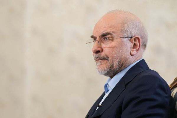 据美国全国广播公司报道，伊朗议会议长穆罕默德·巴格·卡利巴夫在社交媒体上的一则声