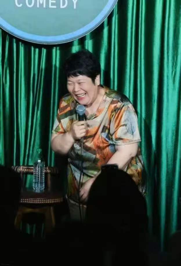 徐梦桃巴黎夺冠后第一个综艺 徐梦桃王心迪夺冠后综艺首秀 2026爱奇艺世界大会 