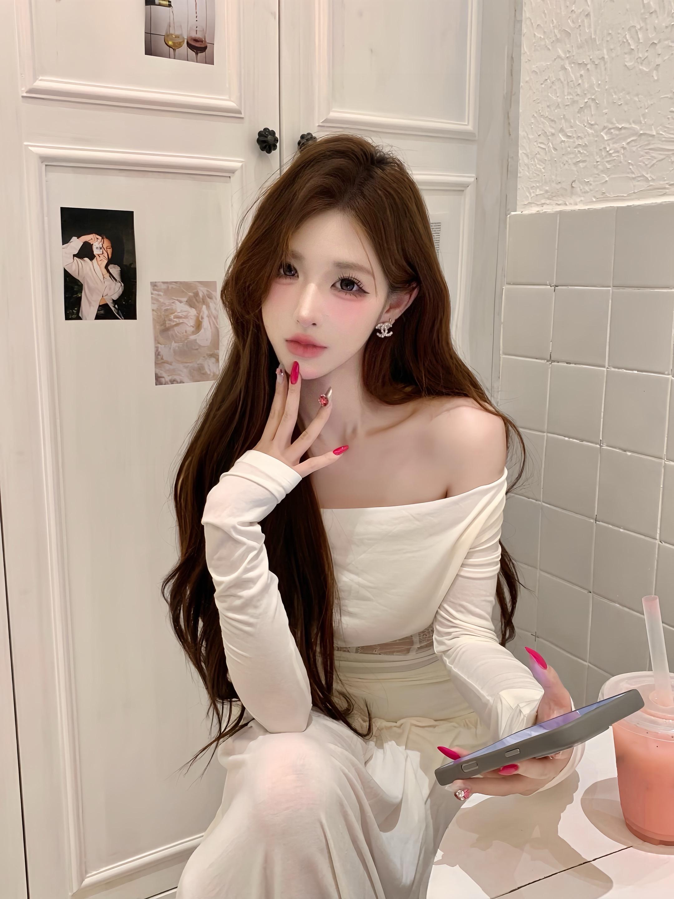 我是一个人类 一个人 类类的∏ω∏