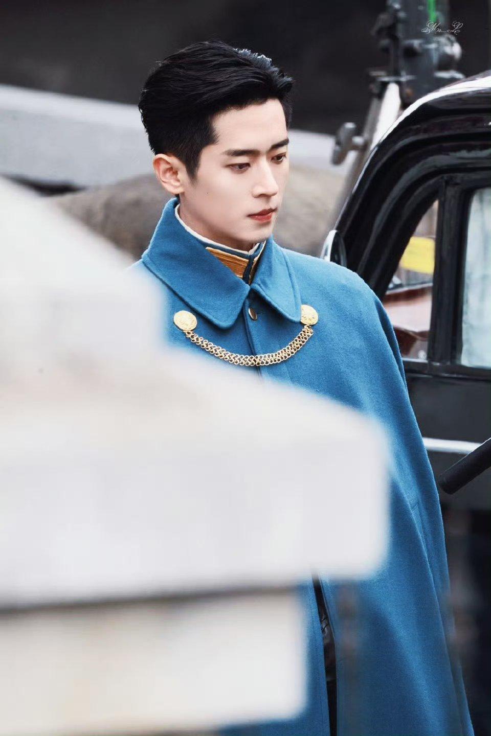 恭迎五少虞昶轩，磊子这个军阀味儿挠一下就上来了，丞磊玉簟秋军装造型路也太对味了 