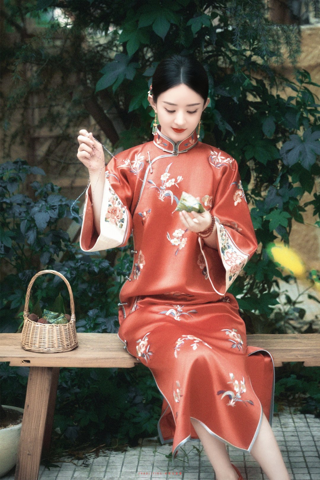 赵丽颖沈璃 zly赵丽颖沈璃   希望你继续兴致盎然的与世界交手 一直在开满鲜花