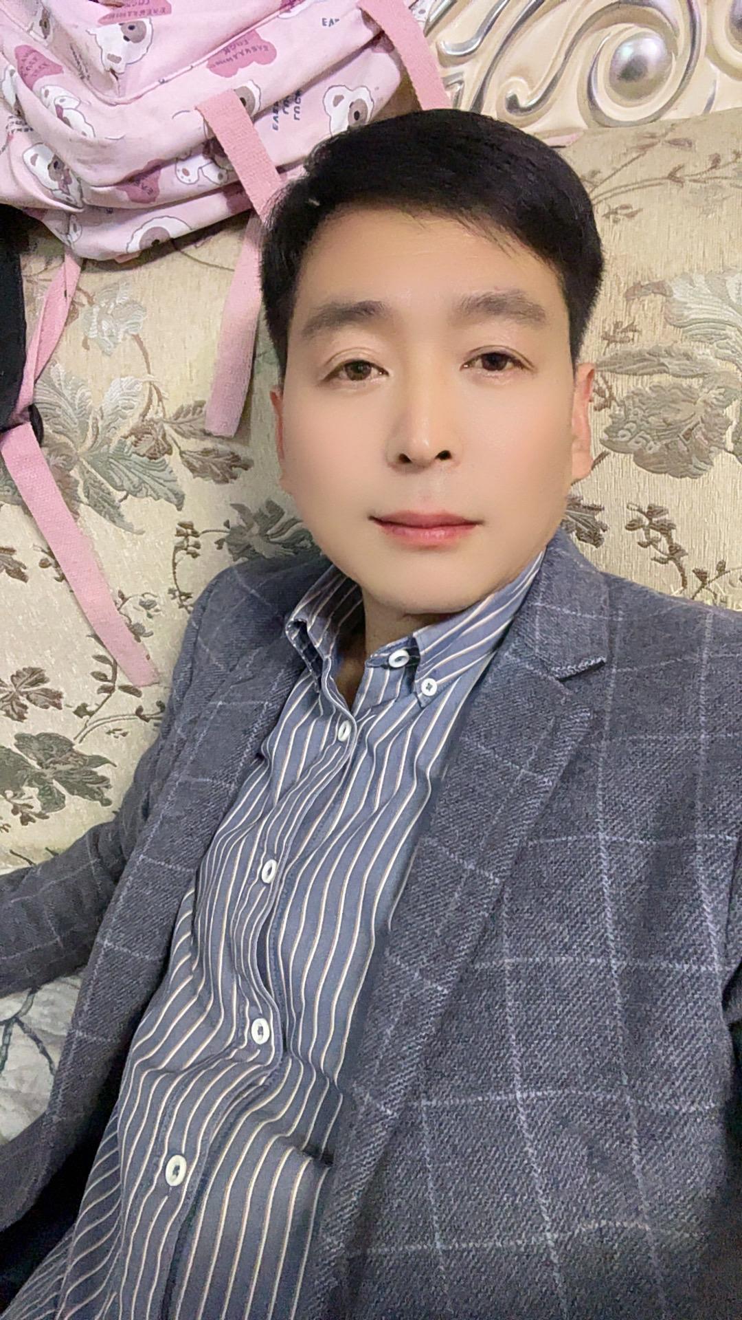 多少人因为赌气，而失去了最爱的人，其实，有时候一个拥抱，一句对不起，就...