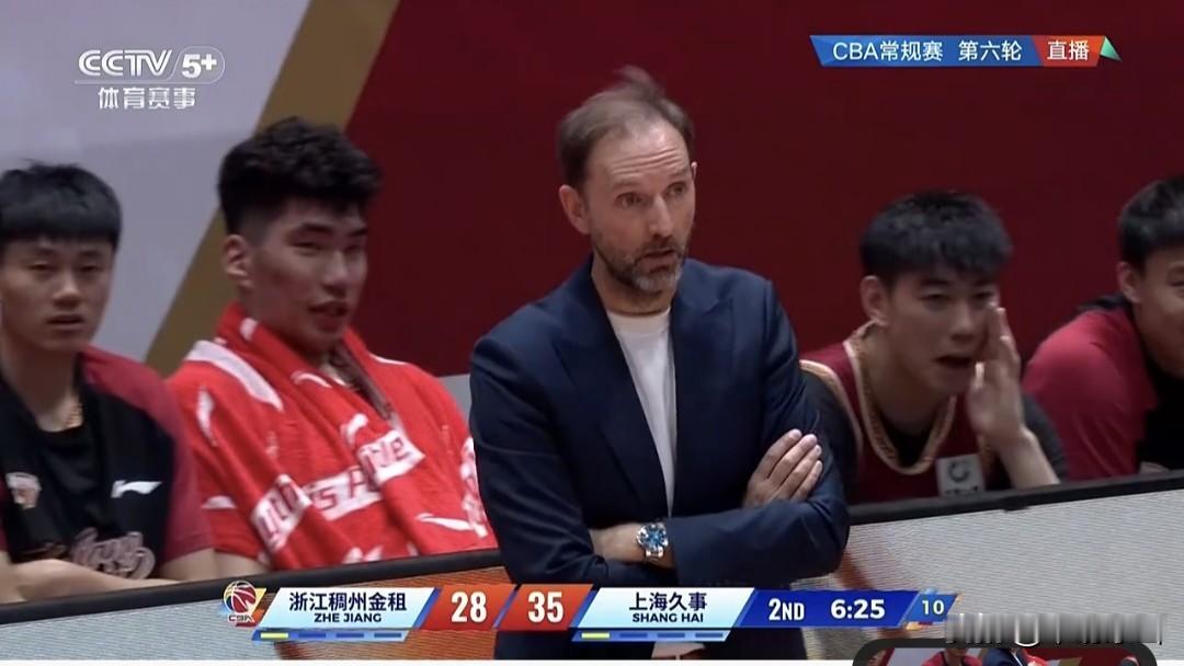 CBA常规赛第六轮上海久事客场88-81险胜浙江稠州金租。
    北京时间10