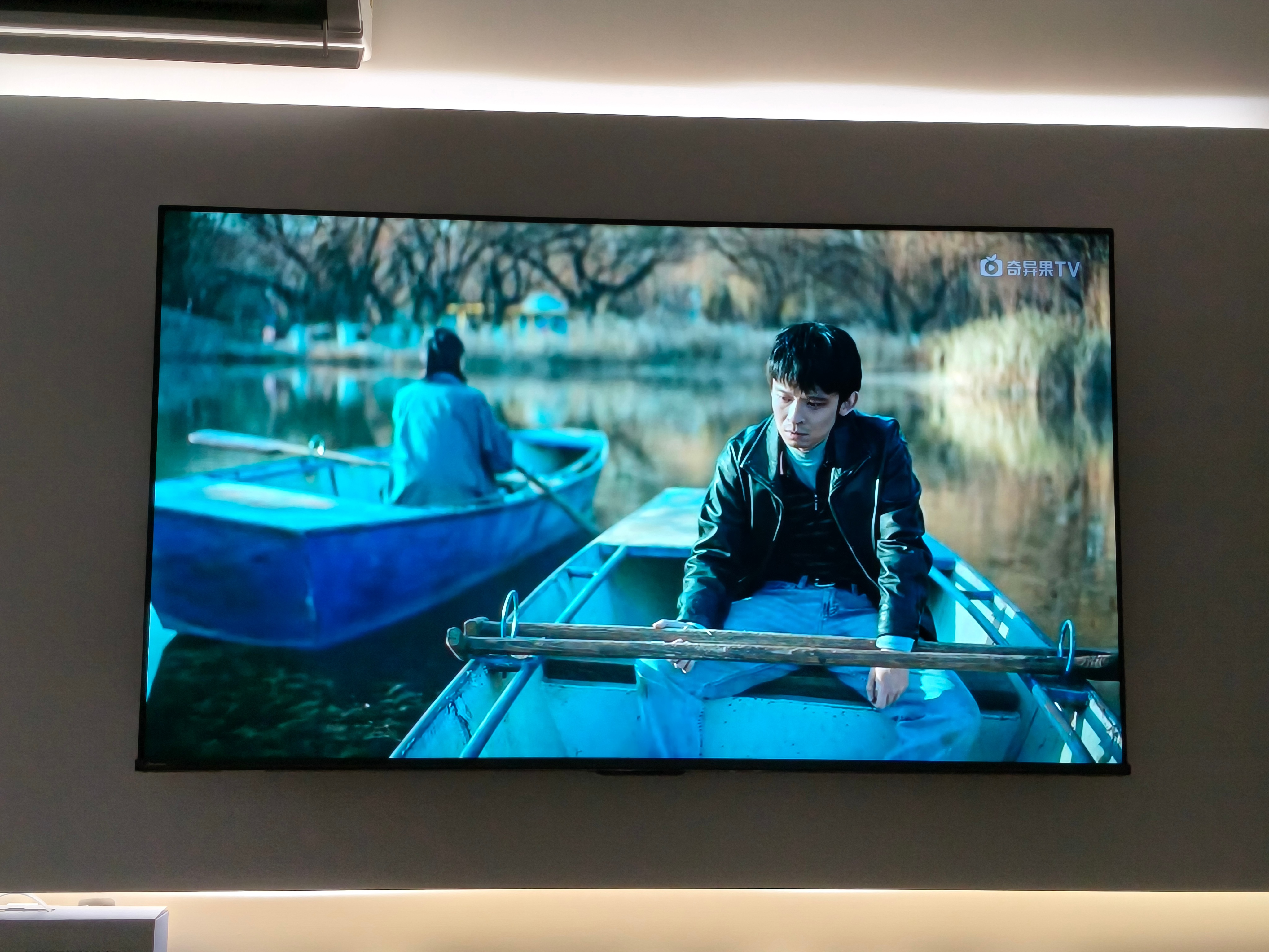 《平原上的摩西》这剧神了可能受制于现实条件，故事收尾并不完美但整部剧味太正了像我