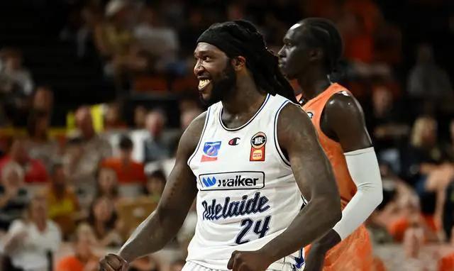 前NBA 球员哈雷尔又因为兴奋剂检测被禁赛了，这次是尿检时尿不出来，导致尿量不足