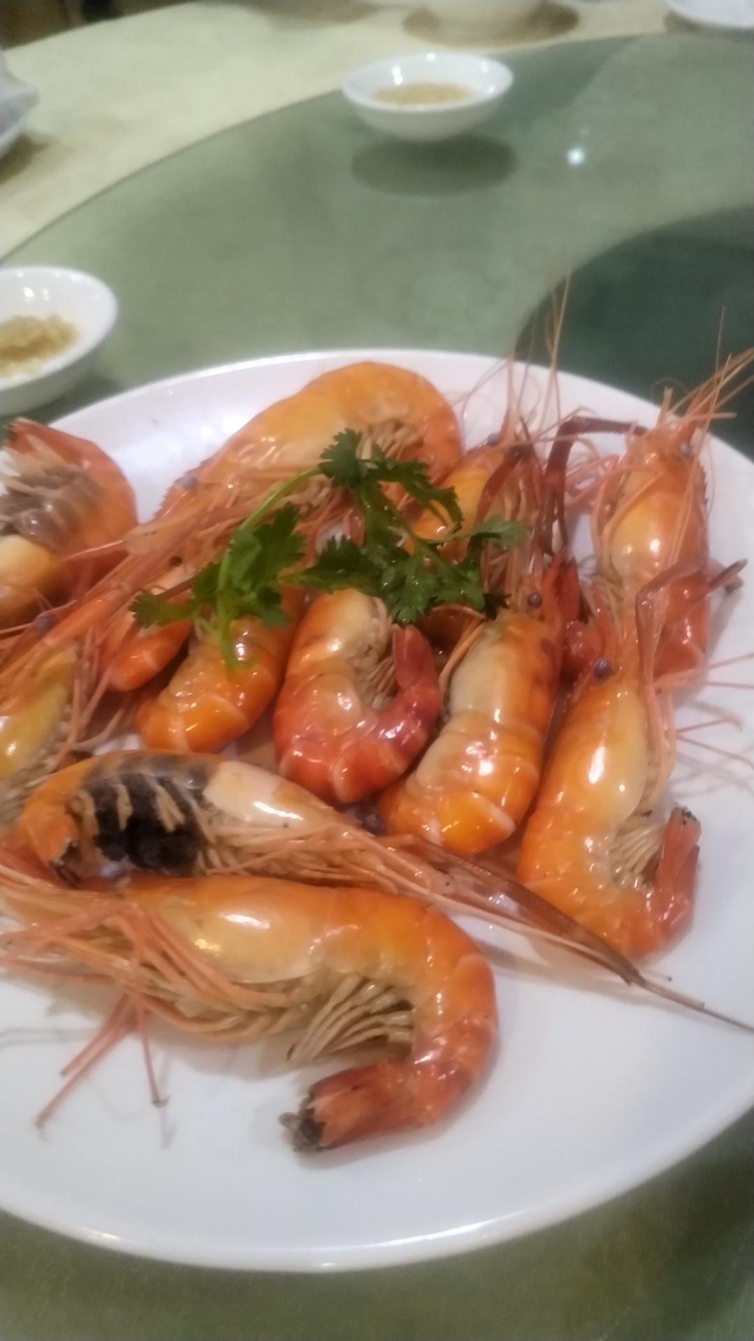 给自己一句话，你会说什么?给自己一句话，你会说什么？
人活到一定年纪才明白，最该