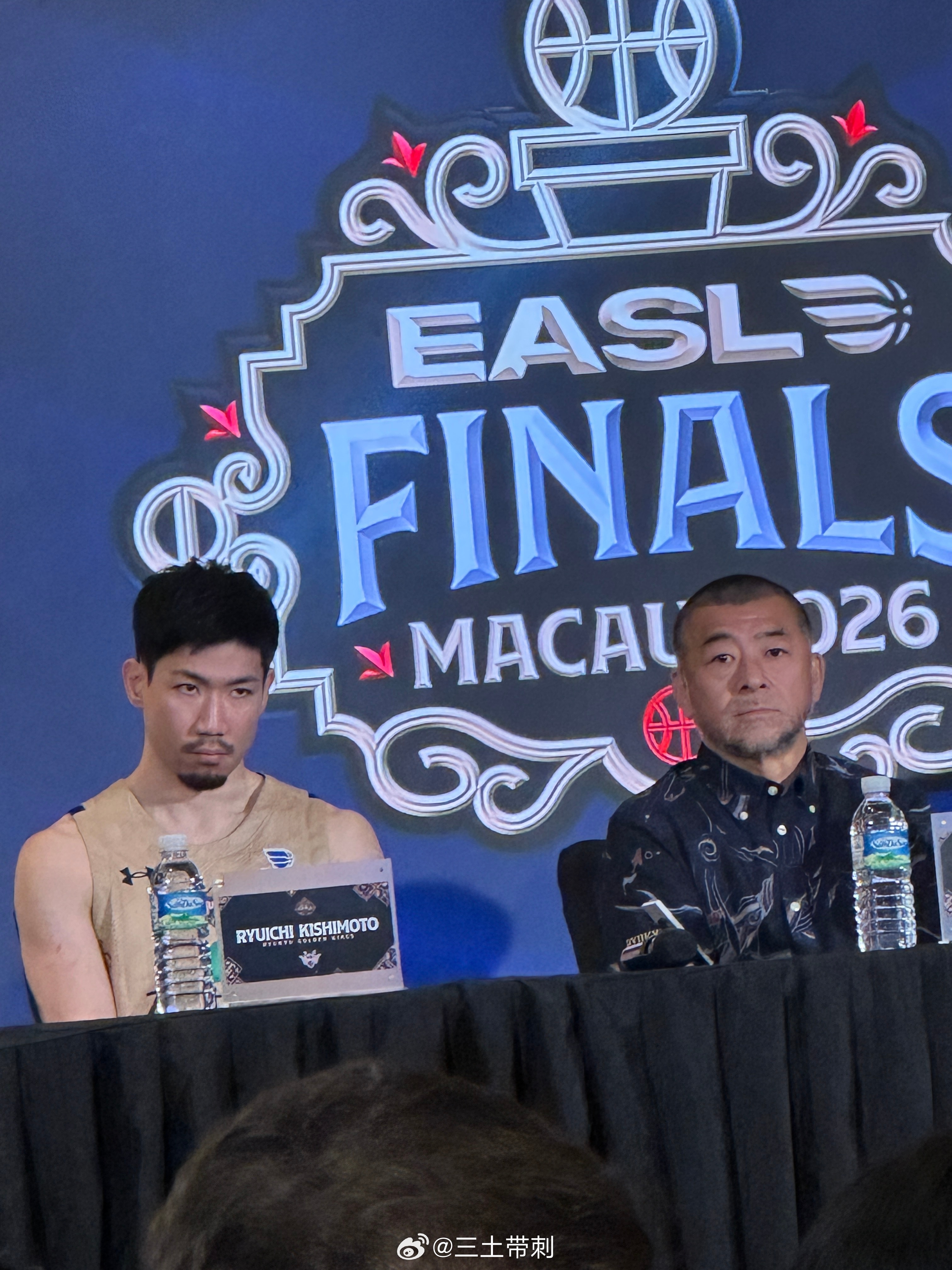 东亚超级联赛 这不是刚输给我们的人吗？ 澳门·新濠影汇