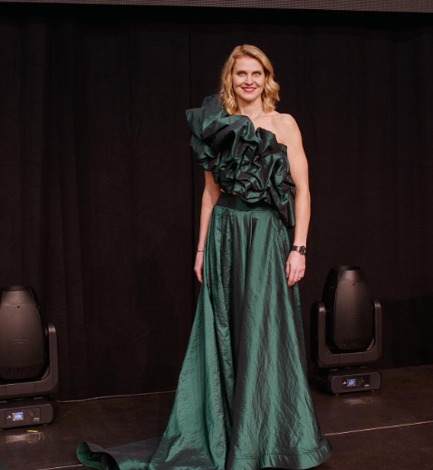 捷克网球年度颁奖：金丝雀奖：门希克最佳男选手：莱赫卡最佳女选手：诺斯科娃最佳进步