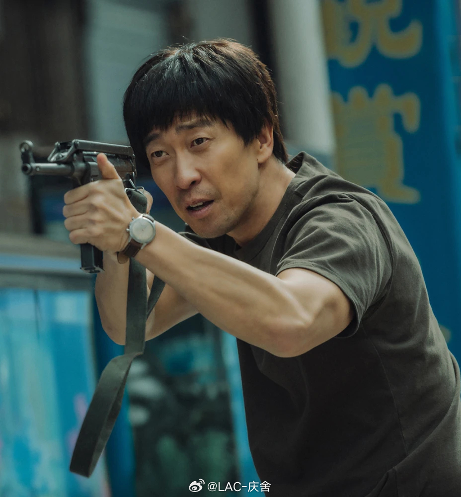 谁能演张雪 看到张雪身上这股子韧劲儿我倒是想到了一位荧屏硬汉的代表老师无论是《钢