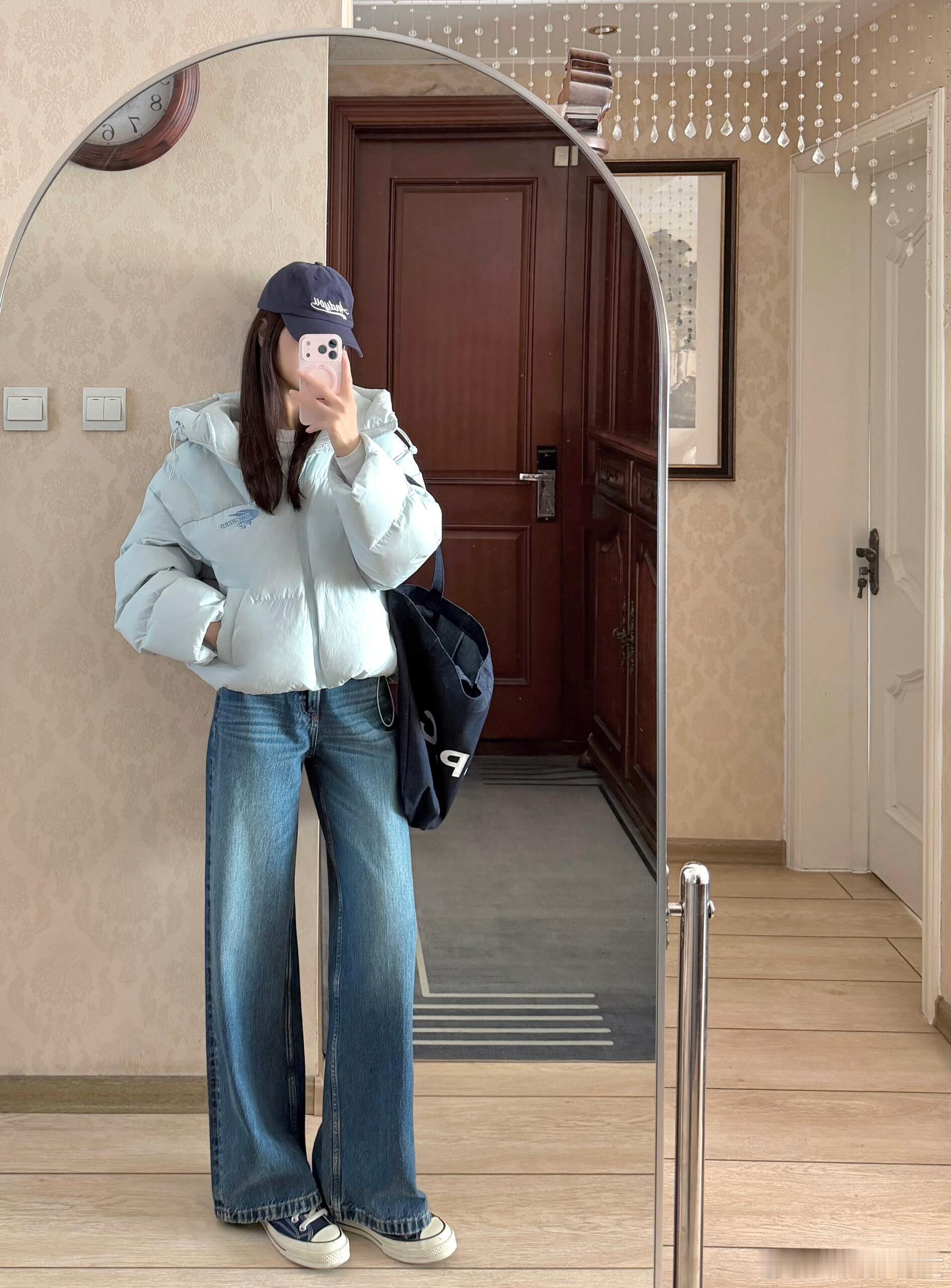 不定义穿搭如果秋冬有颜色秋冬清新松弛感穿搭！软乎乎又清冷的冬日模板～宝子们！这套