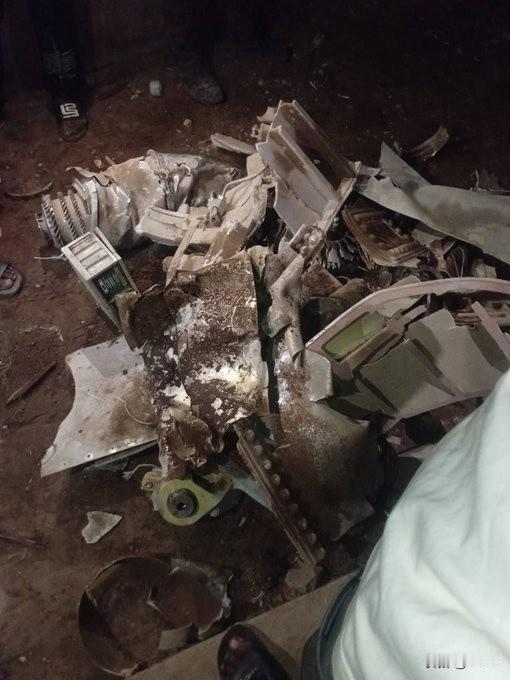 尼日利亚国内发现的导弹残骸证明：美军的战斧可能一部分打歪了。这都能打歪？