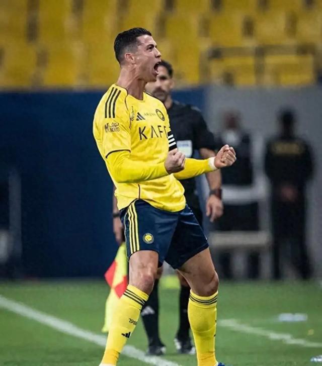 C罗打进生涯964球，克莱博破单届冬奥夺金纪录
C罗已经在30岁后打进500球。