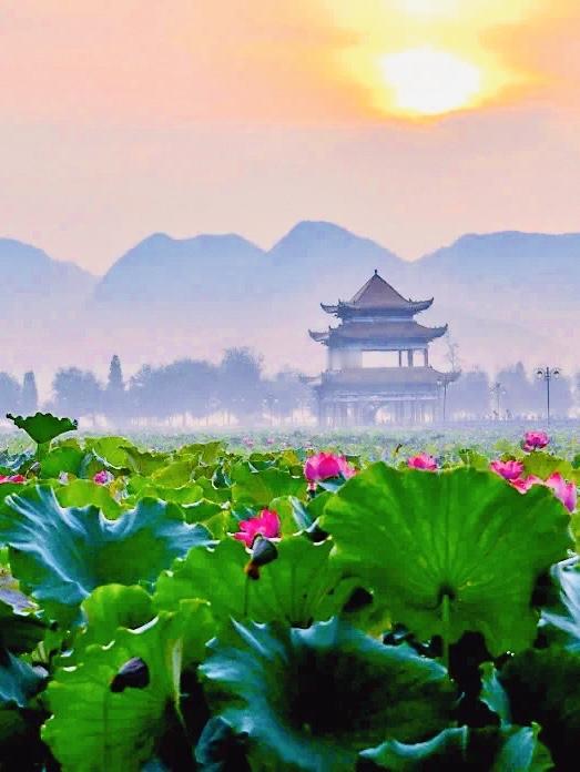 安龙五一反向游攻略｜本地人私藏的5大神仙打卡点🌿

📍 安龙有什么
安龙，黔