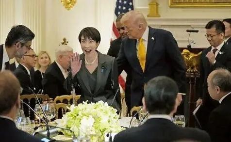日本“倒戈”，彻底“反水”？
2026年4月底，东京金融市场传来罕见动作，日本这