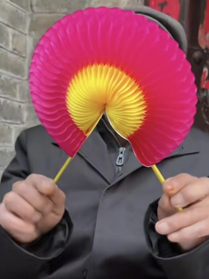 大家发现没有？
现在的杠精真多，一句话能掀起千层浪，天南地北的网友们 ，就能在网