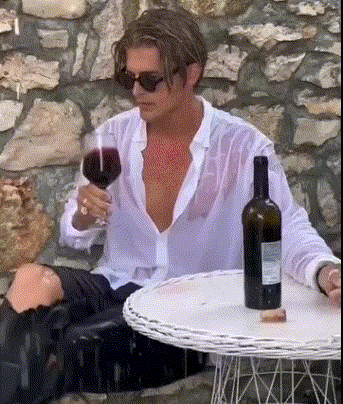 人生嘛
就是得纵情潇洒