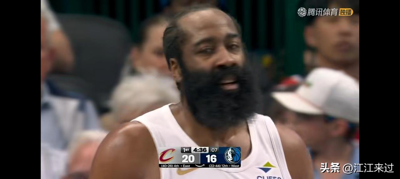 莫布利打爆弗拉格，首节狂砍16分，骑士首节38比21领先独行侠！弗拉格面对骑士防
